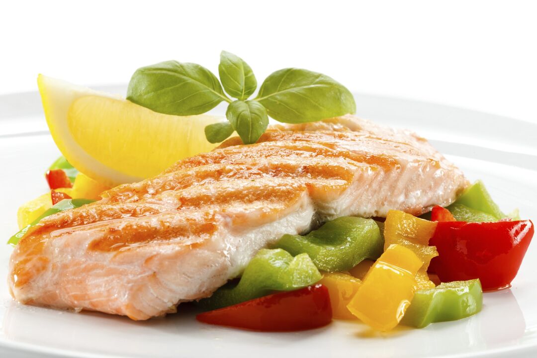 Pește la abur sau la grătar într-o dietă bogată în proteine